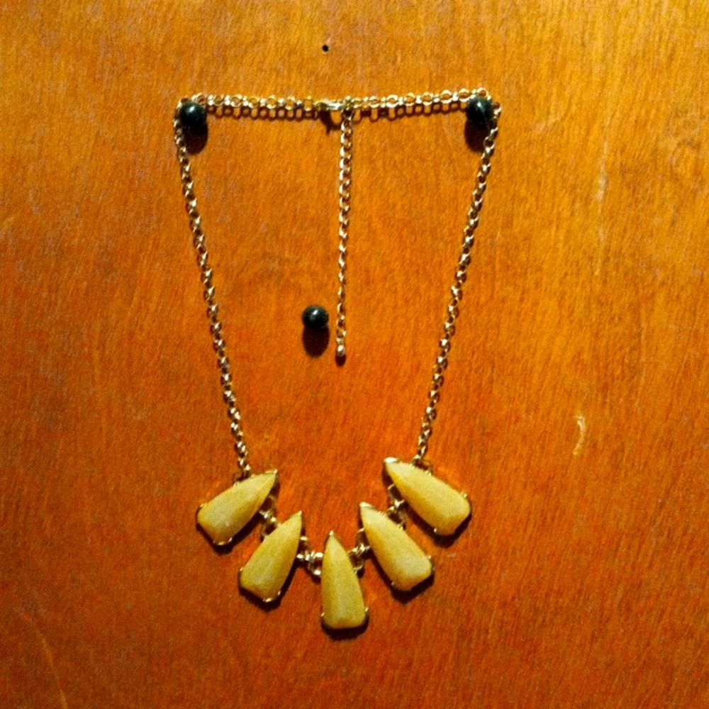 Jewelry lot 32-T